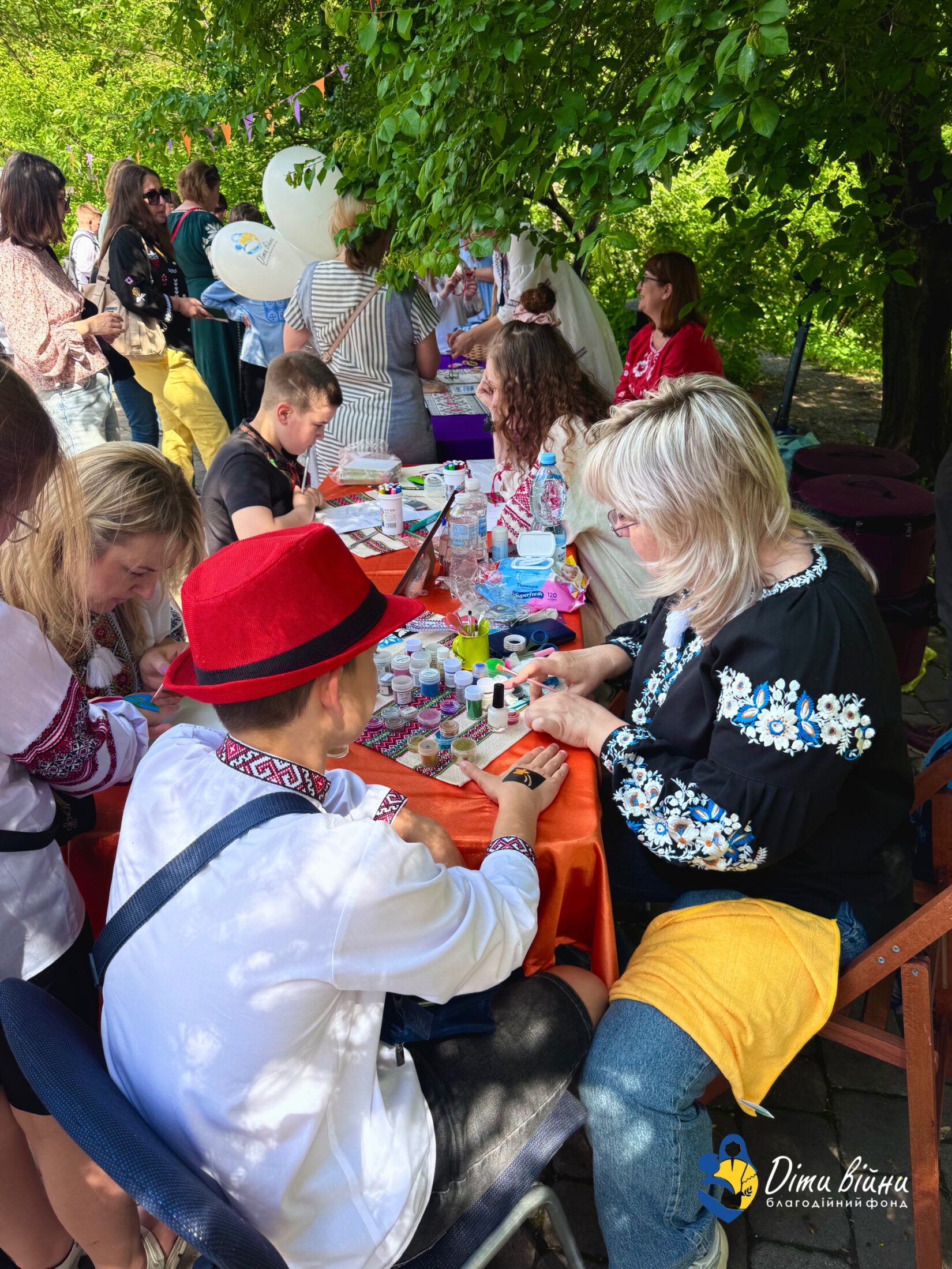 Embroidery Day in the academician Fomin botanical garden